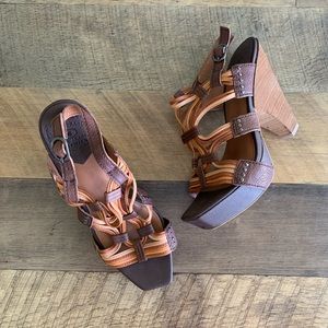 Lucky Brand Brown Wedge Sandals Size 8